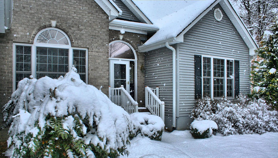 Winter Energy-Saving Tips for a Cozy, Efficient Home