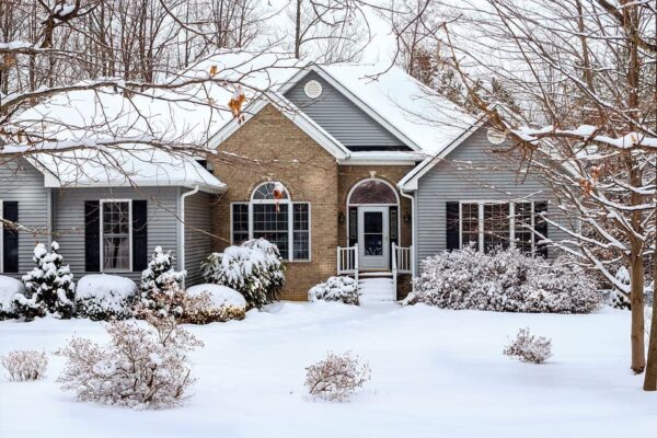 Roofing Maintenance Checklist for Winter ct